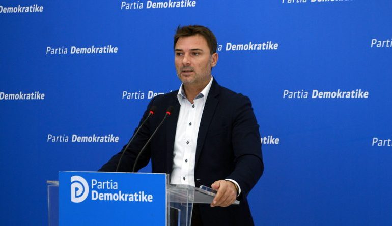 AKSIONI I OPOZITËS/ Alibeaj: Politika nuk mund të rrijë në Kuvend, e të manipulojë opinionin