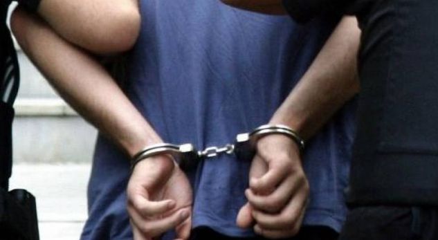 “I DËNUAR ME 10 VITE NË ITALI”/ Kapet në Durrës 46 vjeçari, rrëmbeu dhe shfrytëzoi…