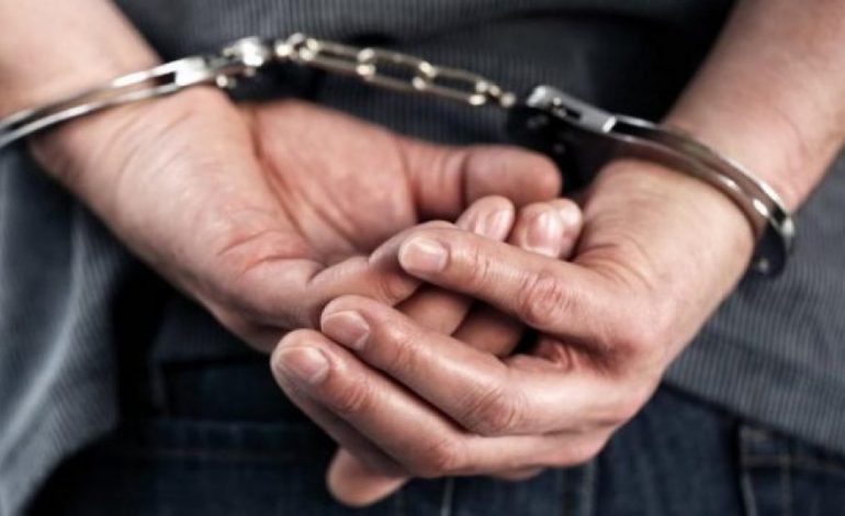 DËRGONTE SENDE TË NDALUARA NË BURG/ 60 vjeçari bie pre e “kurthit” të policisë (EMRI)