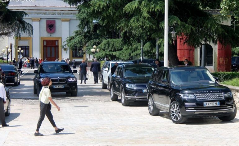 NIS SEANCA E PARË E KUVENDIT/ Çfarë pritet sot në orën “PESË”? Axhenda që do të ndiqet