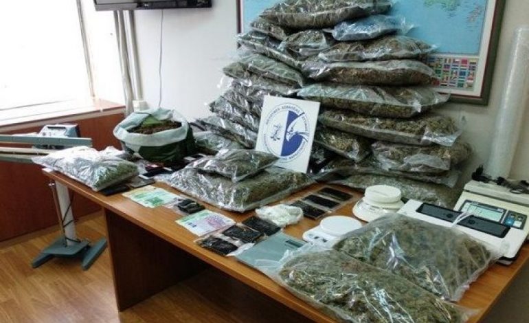 TRAFIKONIN LËNDË NARKOTIKE/ Kapen 23 persona në Greqi, shumica prej tyre shqiptarë
