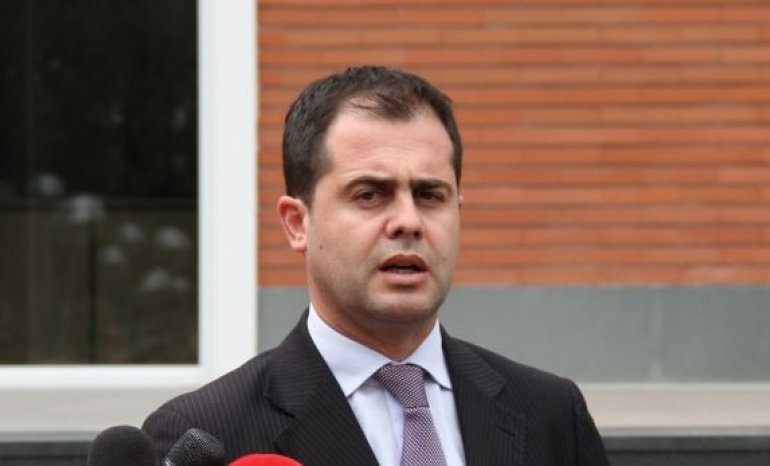 DEPUTETI POSTON VIDEON/ Bylykbashi: Ja ku është parashikimi para 9 muajsh kur PS propozonte shkeljen e Kushtetutës