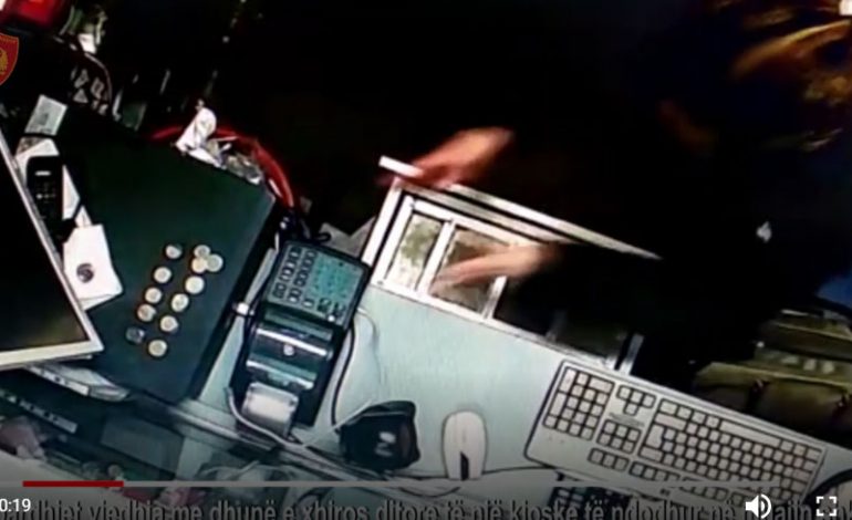 KËRCËNOI SHITËSEN ME THIKË/ U fsheh për shtatë muaj. Ja si u zbulua 17 vjeçari (FOTO-VIDEO)