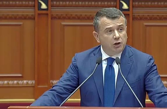 Balla akuza gazetarit LIVE në emision: Morët 10 mijë euro për publikimin e intervistës së “FATKEQIT”