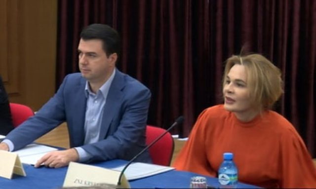 OPOZITA E BASHKUAR/ Kryemadhi e pakënaqur me politikat e Bashës: Duhet të ishim sniper