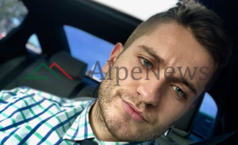 TRAGJIKE/ Ndihmoi një të aksidentuar, vritet 22 vjeçari shqiptar nga Korça. Ishte… (FOTO)