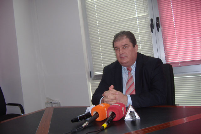 LARGIMI NGA KUALICIONI ME PS/ Flet deputeti i PDIU-s: Idrizi po fluturon për të gjetur vetveten