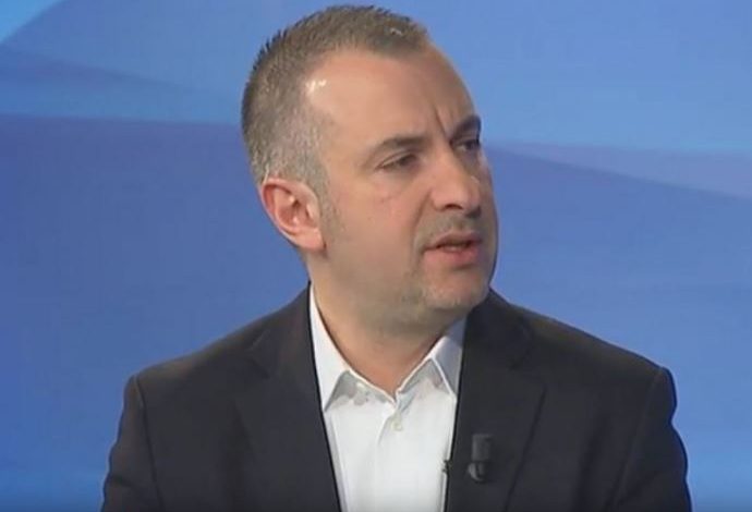ERVIN BUSHATI/ Lulkuqi, Komunist & Hajdut