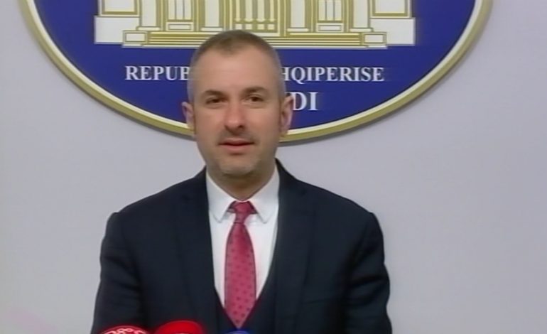 “GJOBËVËNIET E BASHËS”/ Rasti i tretë, Bushati: Biznesmeni që sot sulmohet, i dha miliona lekë kunatit