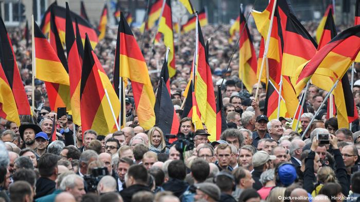 ÇFARË PO NDODH?/ Plasin PROTESTAT dhe MARSHIMET në Gjermani. Kërkohet largimi i…