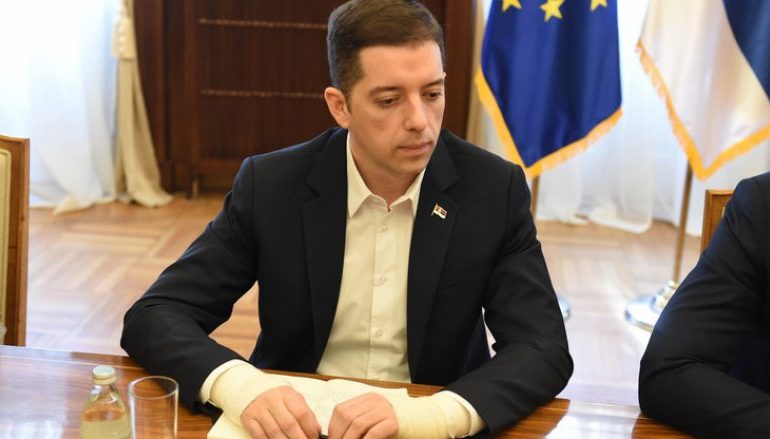 ÇËSHTJA E KUFIJVE/ Deklarata e Haradinajt, Gjuriç ankohet tek Bashkimi Europian