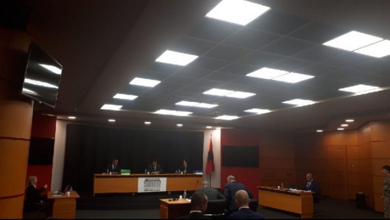 “SITA” E VETTINGUT/ KPK shkarkon nga detyra prokurorin Bujar Hoti. Pasuria e tij ishte rritur me…