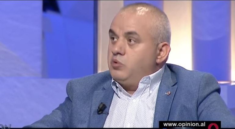 VRASJA NË MEMALIAJ/ Artan Hoxha jep detaje: Babai i ALKET MUHOS bërtiti: Ç’bëni… (VIDEO)
