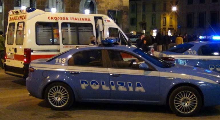 TENTOI TË HIDHEJ NGA BALLKONI/ Shqiptari kapet MAT nga policia, kërkoi të shpëtojë por…