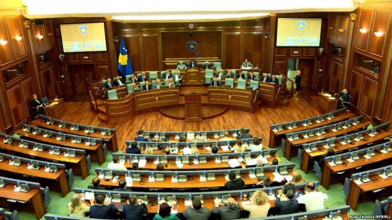 PËRÇARJE MES ALEATËVE/ Kosova në rrezik të një ngërçi në politik