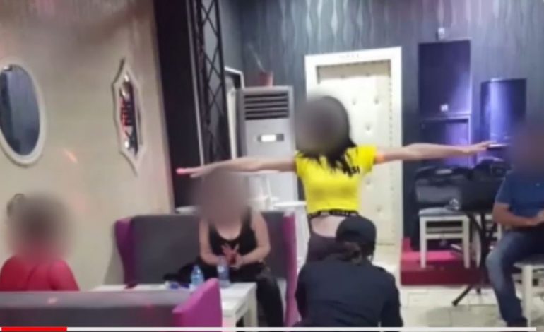 KONTROLLET NË FIER/ Kapen 33 doza me lëndë narkotike, në pranga tre persona (EMRAT+VIDEO)