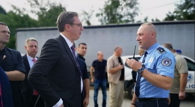 VIZITA NË KOSOVË/ Ky është zyrtari i policisë që ndaloi Vuçiçin të shkelte në Drenicë (FOTO+EMRI)