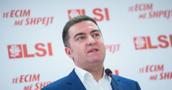 SKANDALI ME STEMËN E FLAMURIT/ Luan Rama: Shtet karagjoz, fyese e poshtëruese