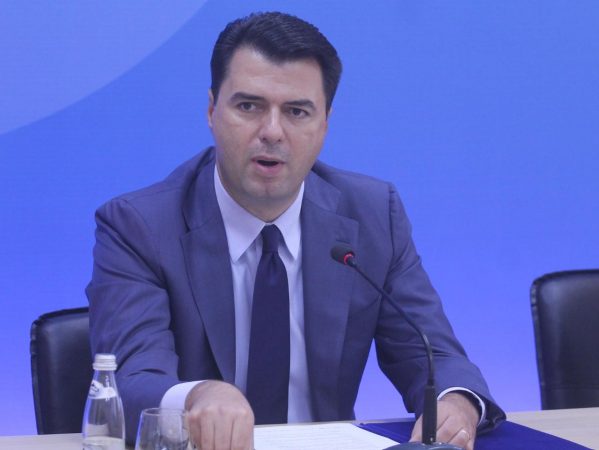 LIRIMI I ERMAL HOXHËS/ Basha: Ishte drejtuesi i Xibrakës, doli se nuk nxori emrin e Olsi Ramës
