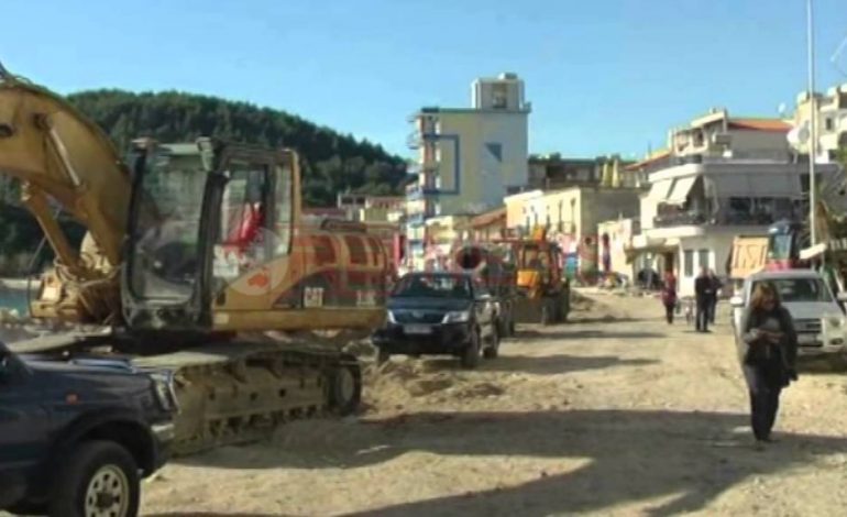 AKSIONI NË JALË/ Pritet të prishen 10 objekte. Banorët përplasen me policinë (VIDEO)
