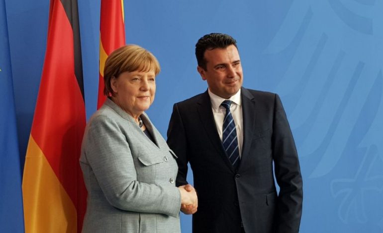 REFERENDUMI NË MAQEDONI/ Merkel të shtunën vjen në Shkup. Do takohet me Zaevi për të…