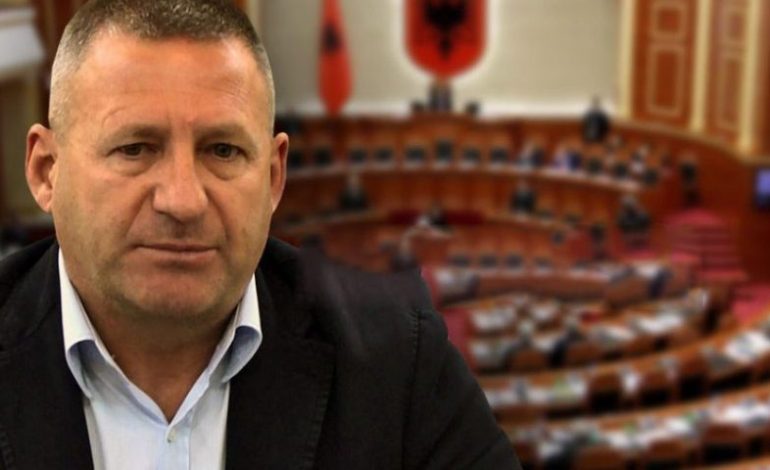 EKSKLUZIVE/ Nard Ndoka: Të gjithë kundër timonierit të vetmuar me tepsi në kokë! Jemi më keq se në ’97