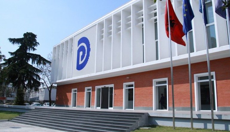 RISHIKIMI I TERRITOREVE/ PD rrezolutë për mosndryshim të kufijve të Kosovës, mbështet reformat për…