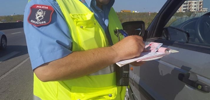 “TAP” NË TIMON/ 41 vjeçari bie në prangat e policisë. Nuk ishte i pajisur me…