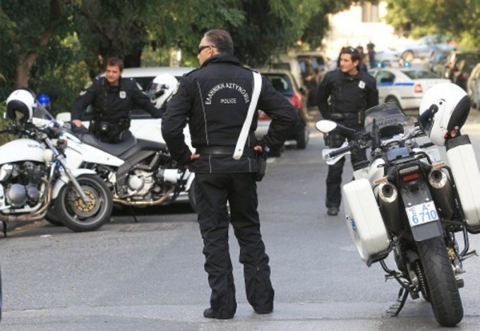 “KEMI HUMBUR, NUK DIMË KU JEMI”/ Policia SHPËTON dy shtetas të huaj. Kishin përfunduar në…