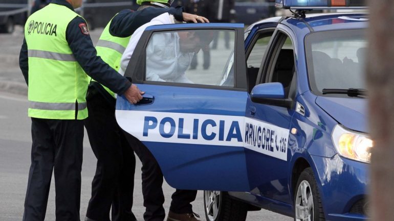 ATENTATI NË MALËSIN E MADHE/ Arrestohet 48 vjeçari, në kërkim… (EMRI)