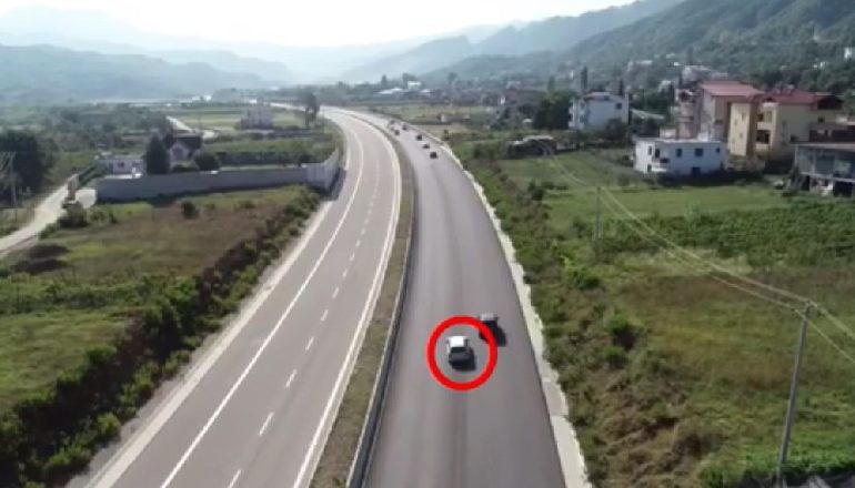 VËZHGIMI ME DRON/ Bien në “kurth” 70 shoferë për shkelje të rregullave (VIDEO)