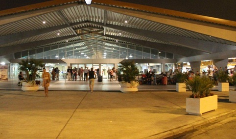 ME DOKUMENTA TË FALSIFIKUARA/ Si u kap 23 vjeçari në portin e Durrësit