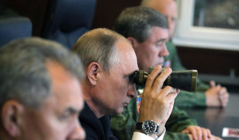 MANOVRAT USHTARAKE/ Rusia gati të zhvillojë stërvitjet më të mëdha në 40 vjet