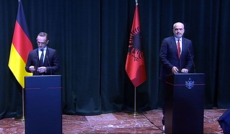 VIZITA E MINISTRIT GJERMAN/ Mass: Duhet vazhduar përpara me reformat