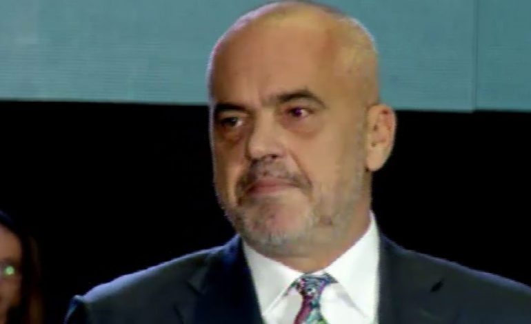 “SKA LËNË GJË PA BËRË QË TË MOS FITOJA ZJEDHJET”/ Rama flet për mësuesen e punësuar nga portali