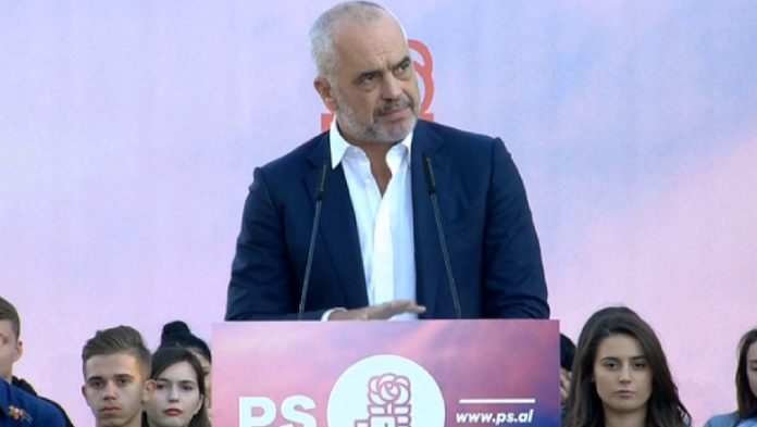 ANËTARËSIMET NË PS/ “Shpirti, zemra, erdha unë”, Rama “shkrin” gazit të rinjtë: Po ti kursen, o qeros…! (Batutat)