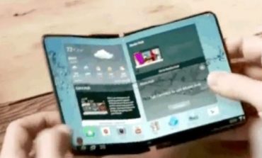 RISIA NË TREG/ Samsung mund të prezantojë këtë vit një “smartphone” që paloset