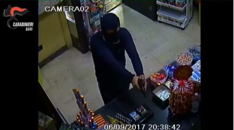 “GRABITJE SI NË FILMA”/ Si e pësuan dy të rinjtë shqiptarë në Itali (VIDEO)