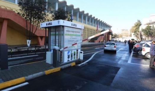 TERMINALI I AUTOBUSËVE/ Veliaj: Hoqa nga projekti pallatet që do ndërtonte Basha