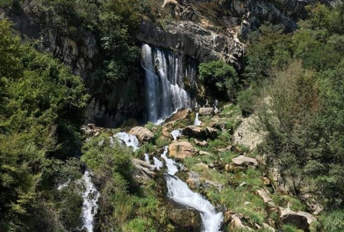 Ujëvara e Sotirës në rrëzë të Tomorit zbulohet nga turistët