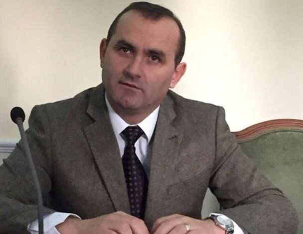 KOMISIONE PARALELE NË KUVEND/ Ulsi Manja e nis mbledhjen me një urim për…