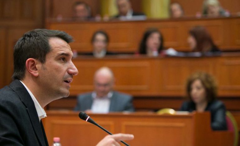 “PABARAZI NË TENDERA”/ PD kallëzon në Prokurori Veliajn. Balliu: Janë dhënë pa garë