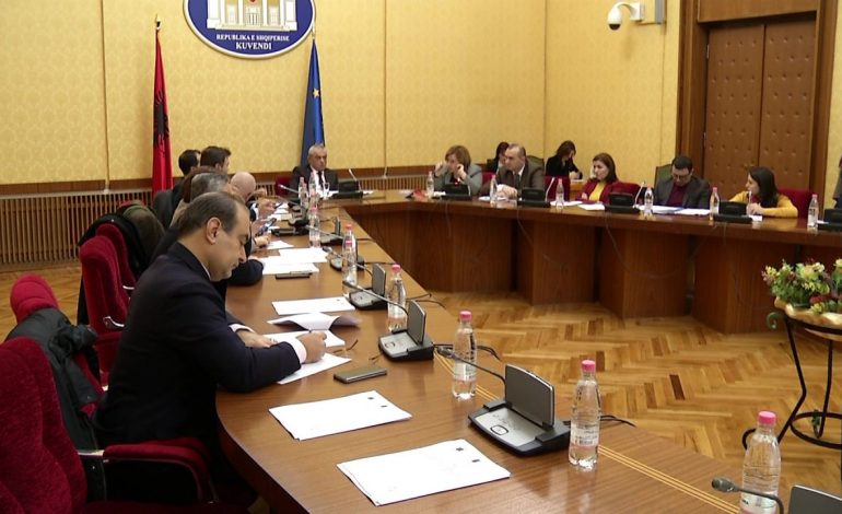 VETINGU NË POLITIK/ Kuvendi vendos datën për shqyrtimin e kërkesës së PD