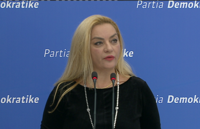 LIGJI PËR TEATRIN/ Vokshi: PD denoncon talljen që po bën Rama për hapjen e kësaj gare