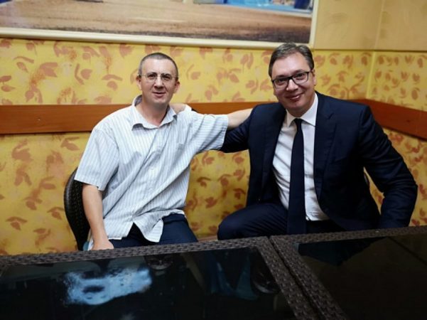 VIZITA E VUÇIÇIT NË KOSOVË/ Presidenti i Serbisë është takuar me zyrtarin e lartë Fikret Demirin