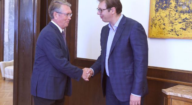 DIALOGU KOSOVË-SERBI/ Vuçiç takohet me ambasadorin rus, flasin për…