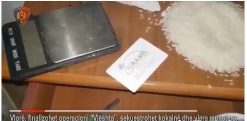 “DROGË, PARA DHE MAKINË”/ Dalin pamjet: Si i zuri “Vjeshta” dy shpërndarësit (VIDEO)