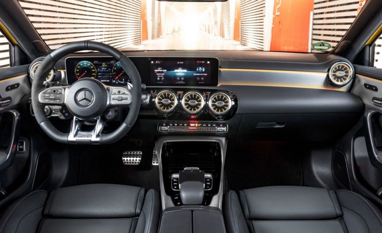 “PARIS MOTO SHOW 2018″/ Mercedes prezanton modelin sportiv AMG A35 (FOTOT)
