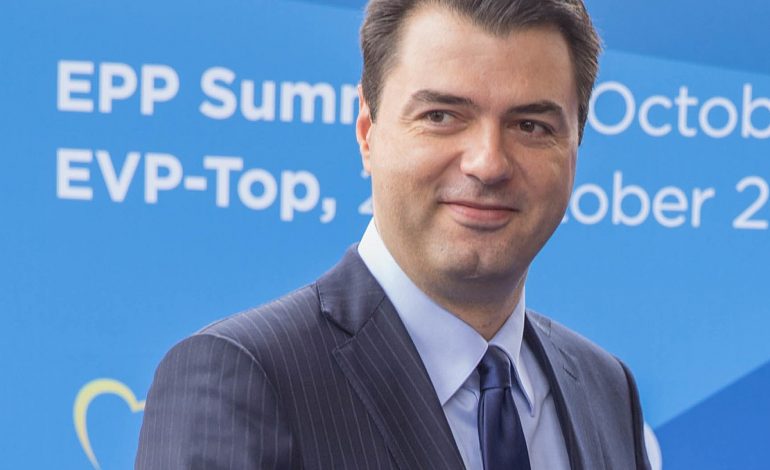 VOTIMI I NDRYSHIMEVE KUSHTETUESE/ Basha: Parlamenti i hapi rrugën anëtarësimit të Maqedonisë në NATO