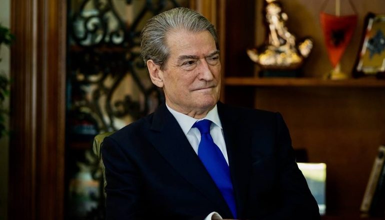 DENONCIMI/ Berisha publikon mesazhin e qytetarit: Arrestohet për trafik droge banda e Ballës në Maqedoni